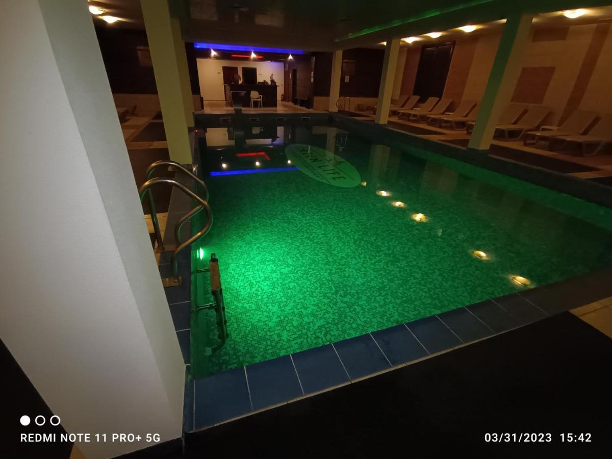 Studio D06, Green Life Bansko Aparthotel Buitenkant foto